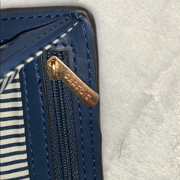 Blue Wallet - Picture 5 of 5